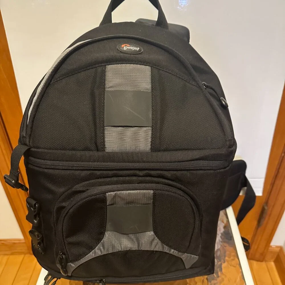 Lowenpro - Camera Sling Backpack - Grey/Black - Large